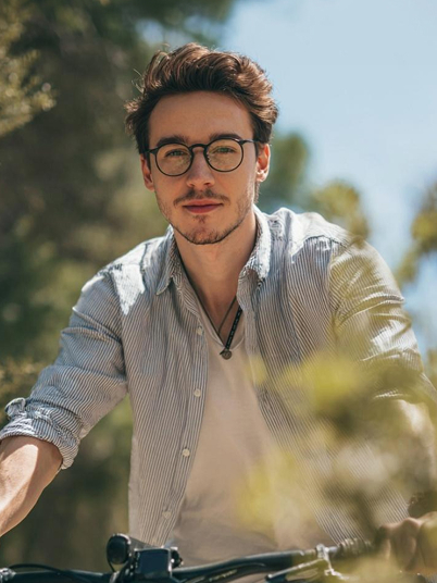 a man eating McDonald's with a spooky clown 1